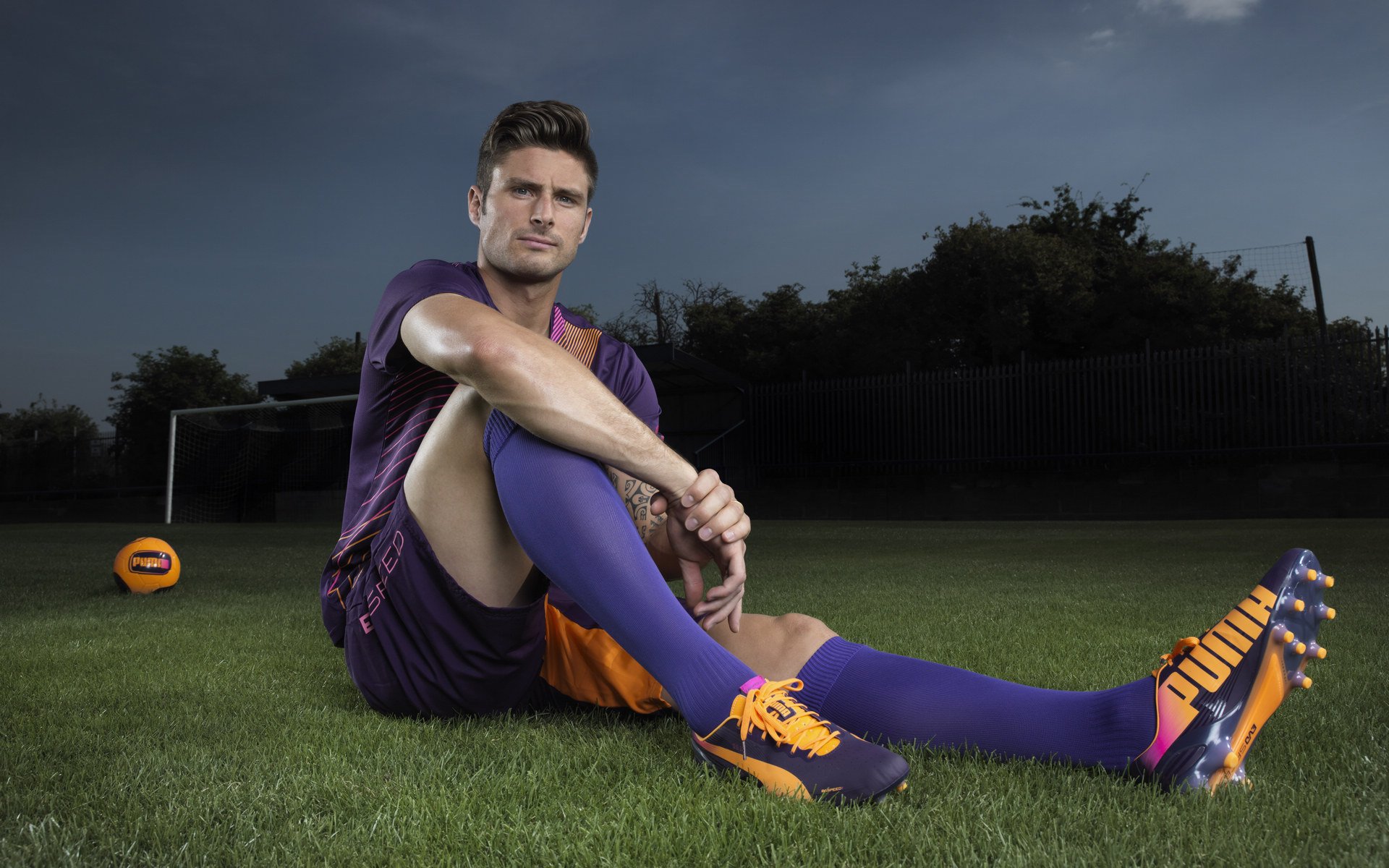 布克关键三分太阳继续刷新纪录，布克得过三分大赛冠军吗